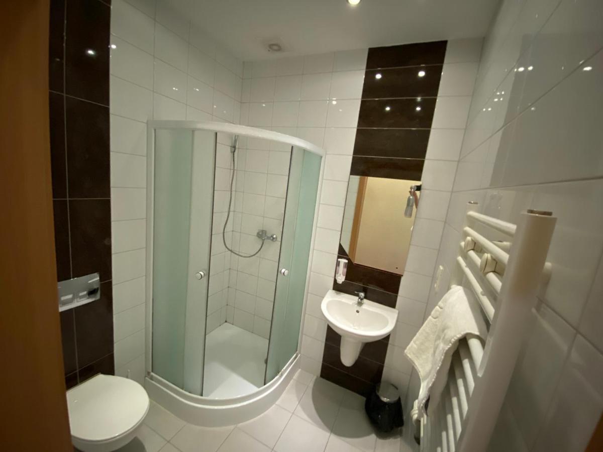 Hotel Tequila Międzyrzecz 外观 照片