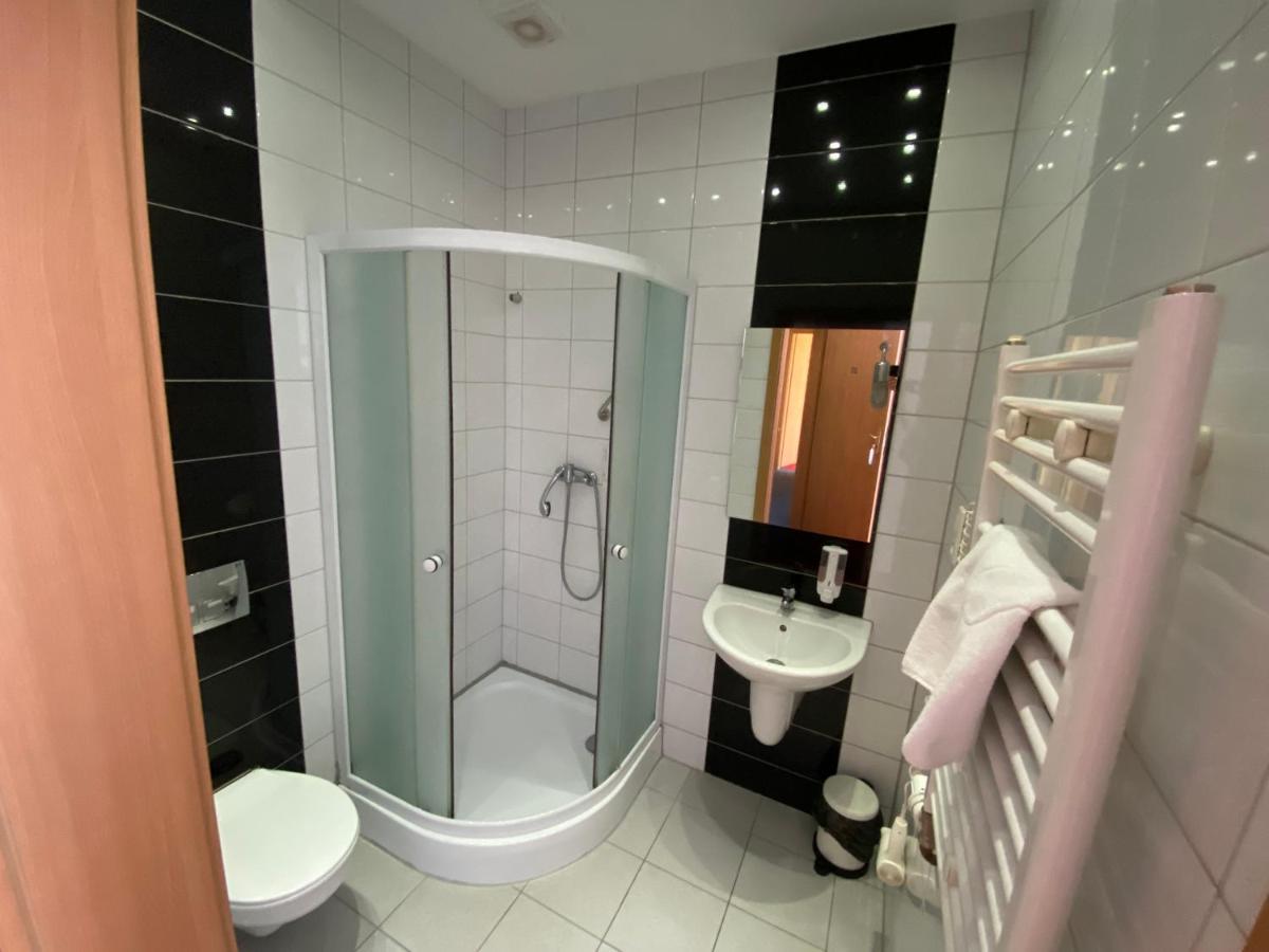 Hotel Tequila Międzyrzecz 外观 照片